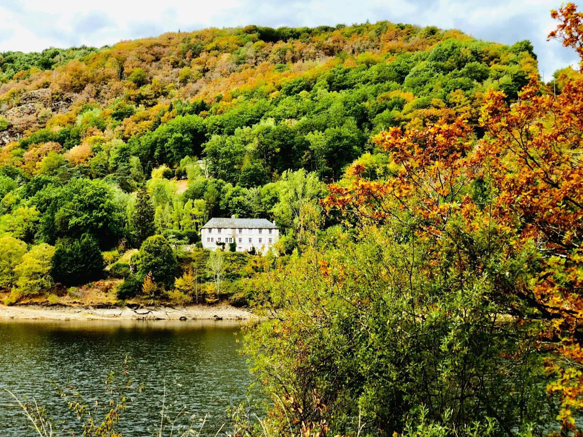 Le Chambon, Chambres D'Hotes Saint-Merd-de-Lapleau Exteriör bild